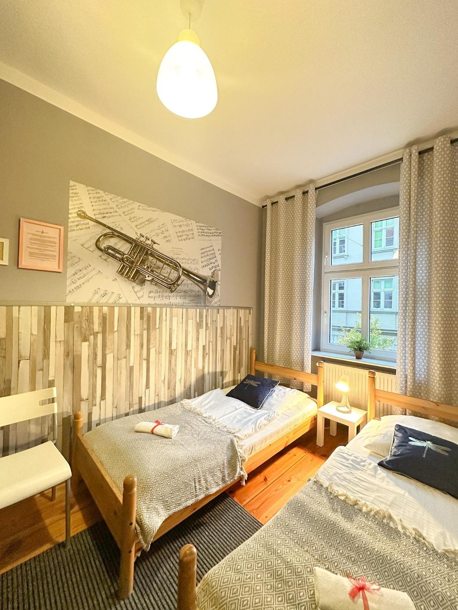 Explorer Hostel & Apartment Stare Miasto Old Town 24H #Don'T Be A Tourist, Be An Explorer! Posen Exterior foto