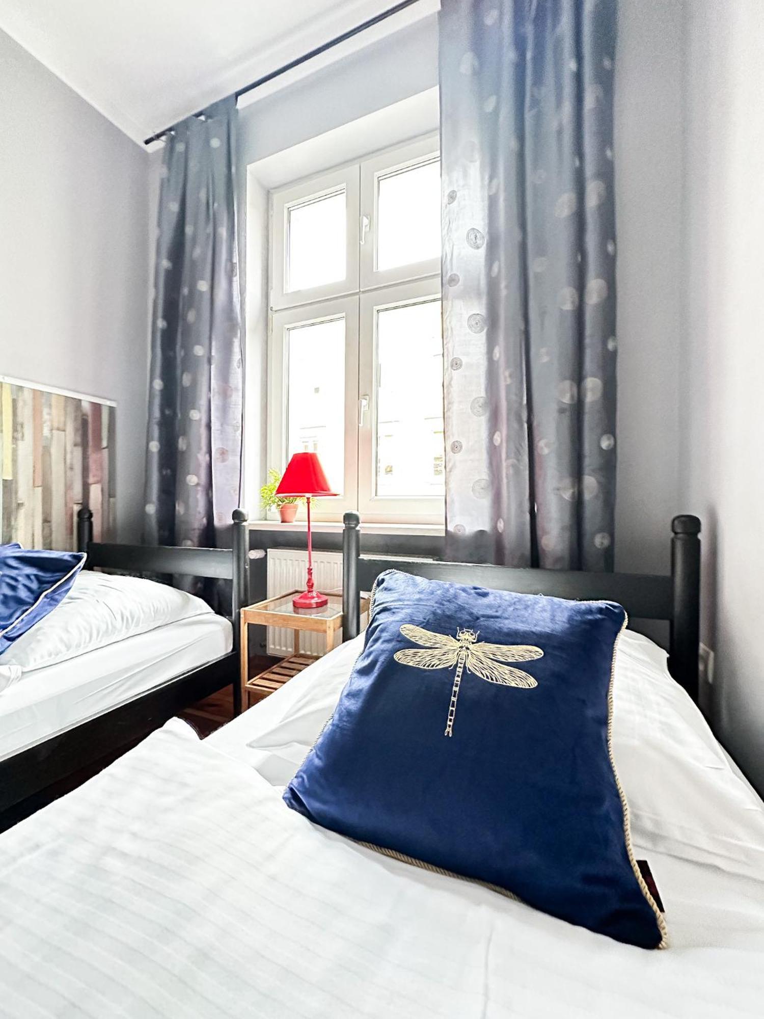 Explorer Hostel & Apartment Stare Miasto Old Town 24H #Don'T Be A Tourist, Be An Explorer! Posen Exterior foto