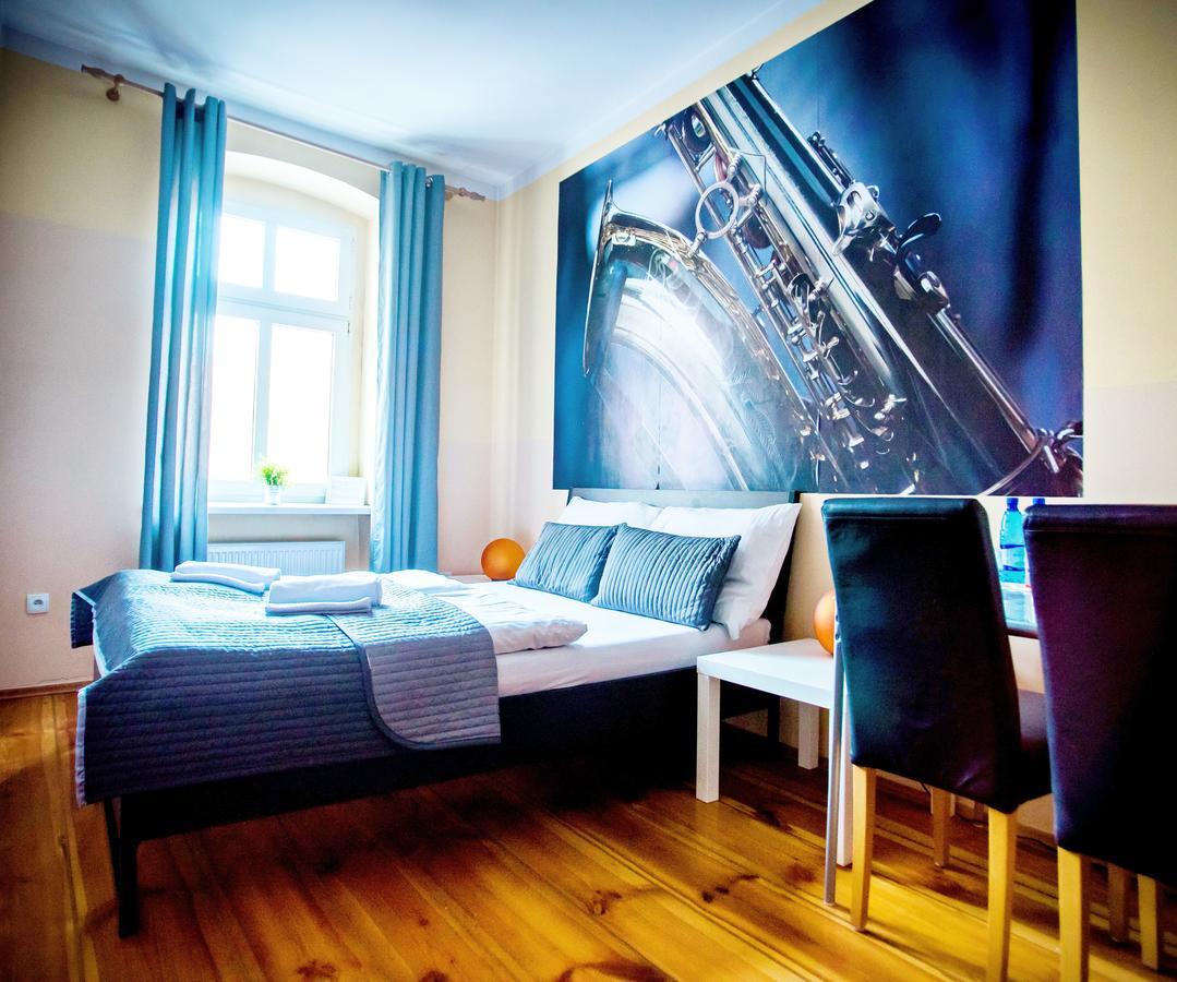 Explorer Hostel & Apartment Stare Miasto Old Town 24H #Don'T Be A Tourist, Be An Explorer! Posen Exterior foto