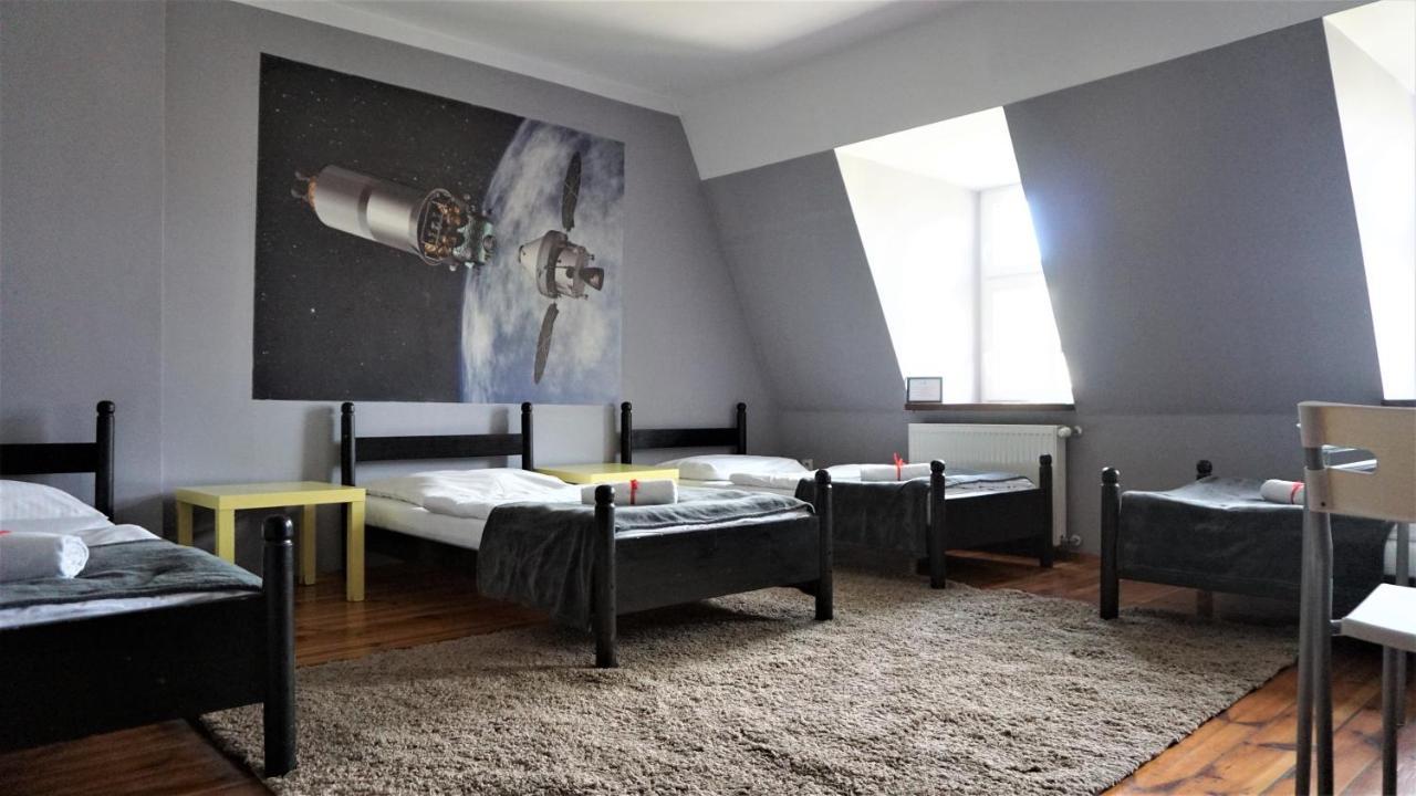 Explorer Hostel & Apartment Stare Miasto Old Town 24H #Don'T Be A Tourist, Be An Explorer! Posen Exterior foto