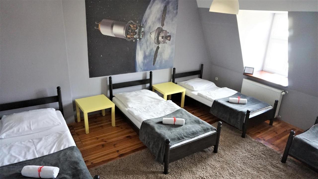 Explorer Hostel & Apartment Stare Miasto Old Town 24H #Don'T Be A Tourist, Be An Explorer! Posen Exterior foto